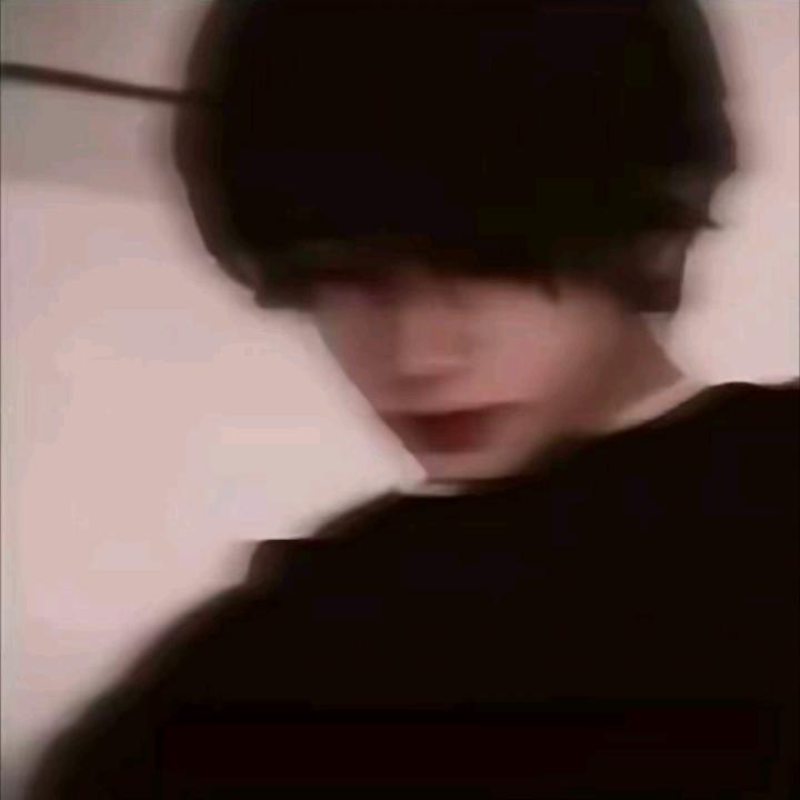 宋柒头像