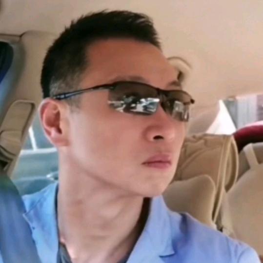 东港恋爱先生