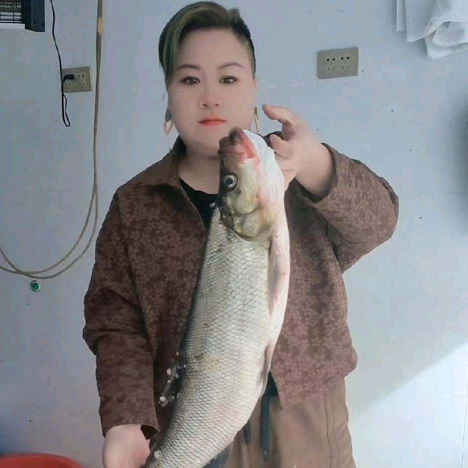 【鱼来鱼旺水产】执行董事♥王丽