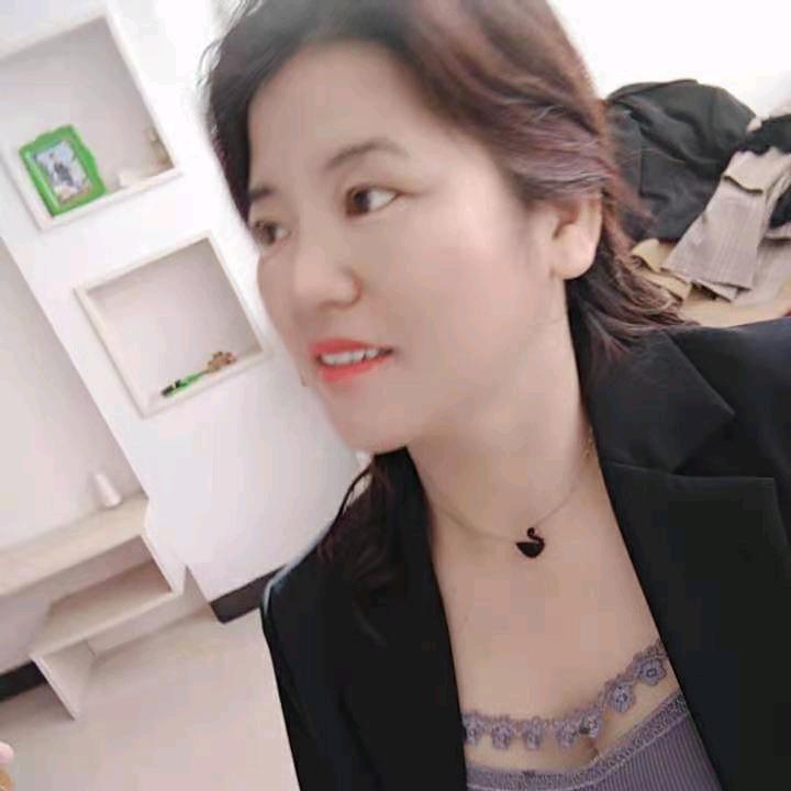秦  姐