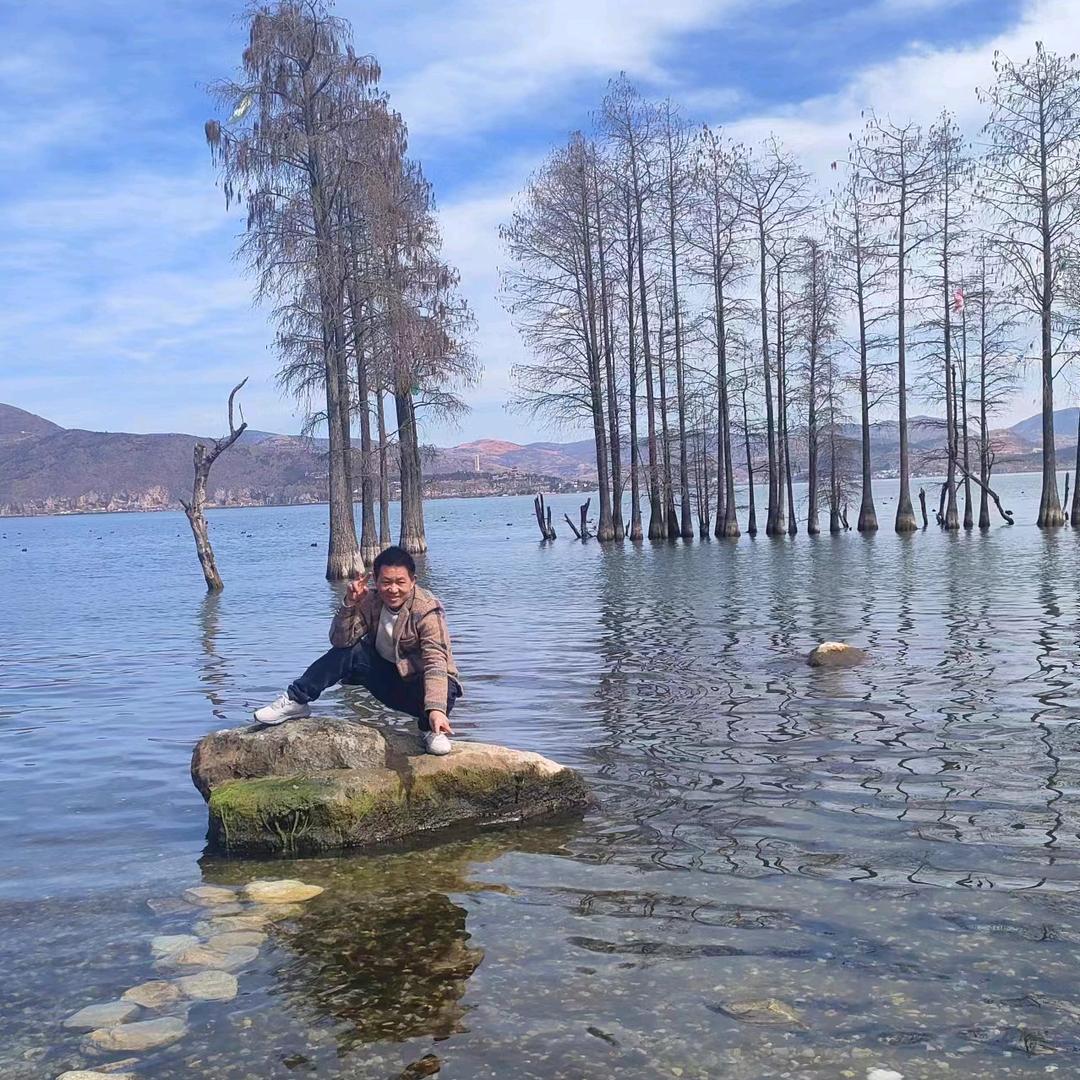 贵州省锦富二手车