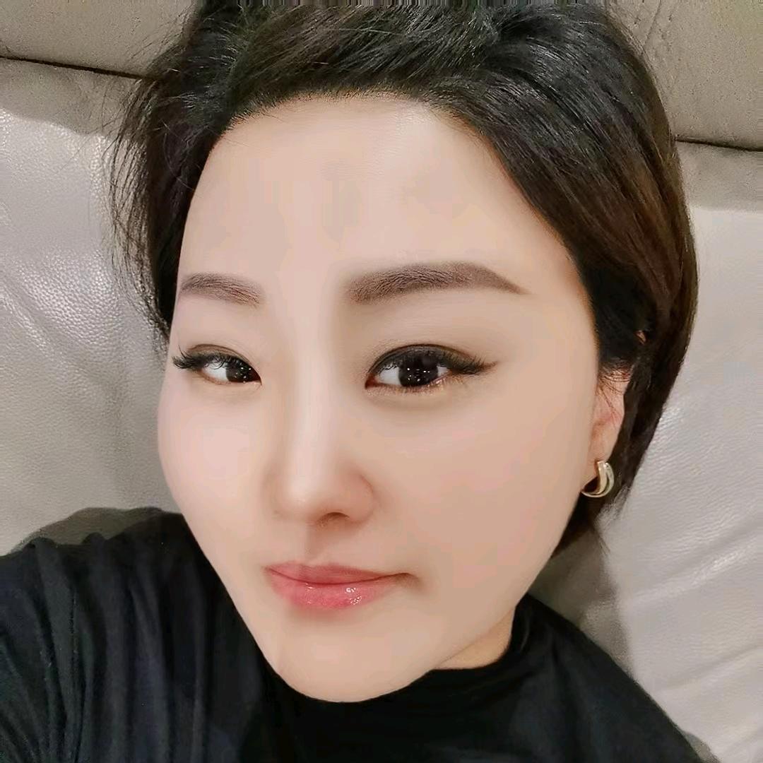 临港维也纳酒店蒋莉