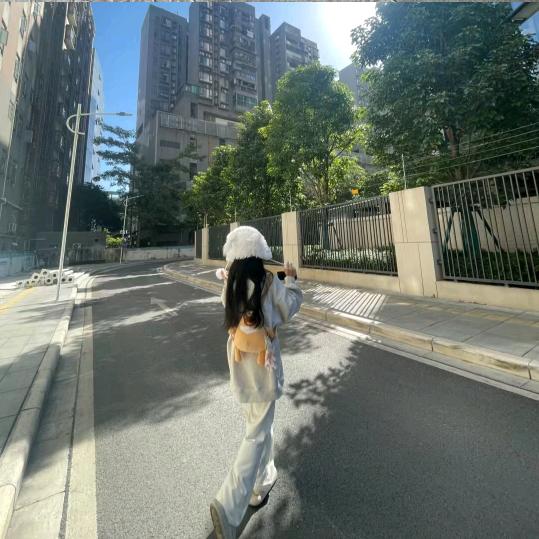 芋芋懒羊羊🎒
