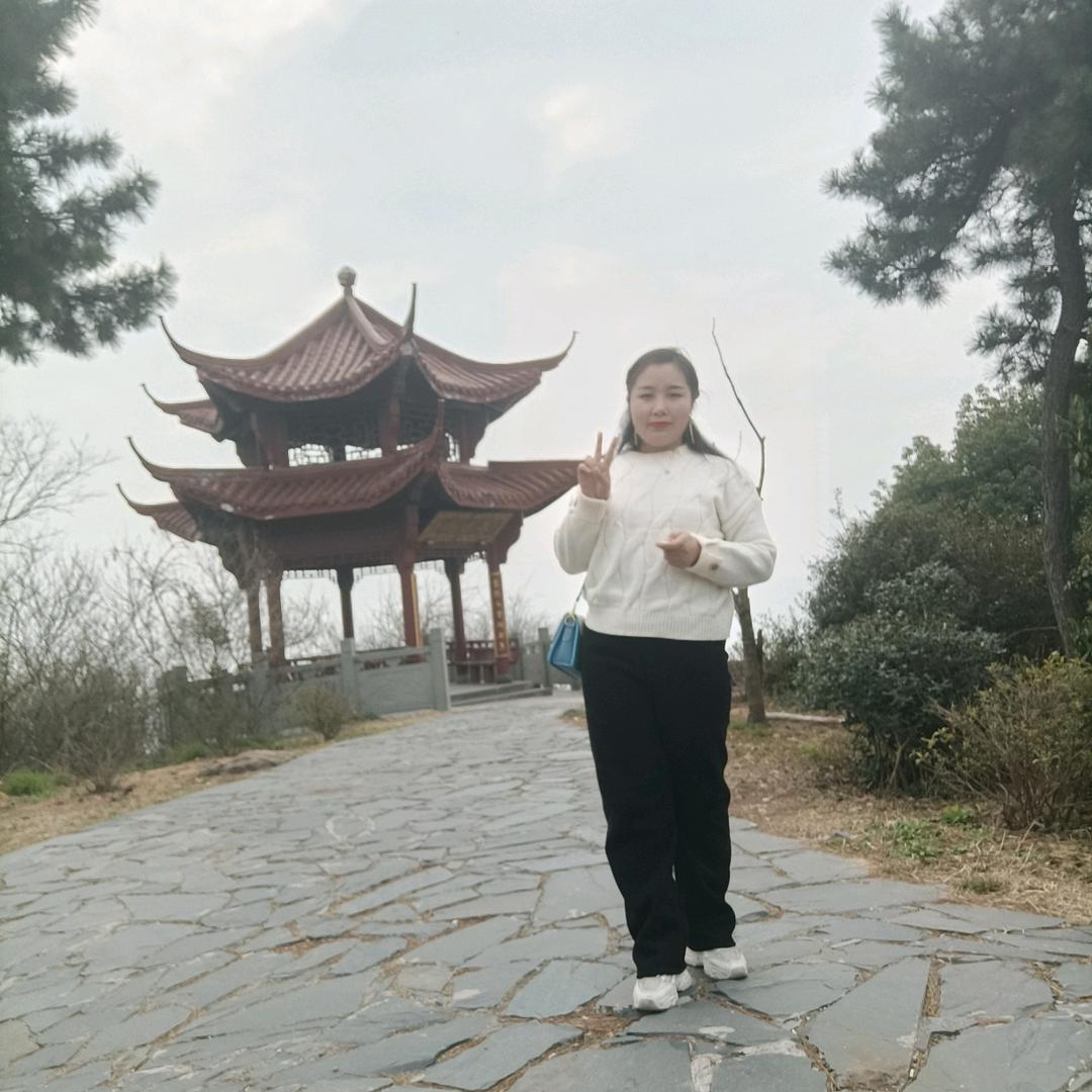 媚媚     向幸福出发