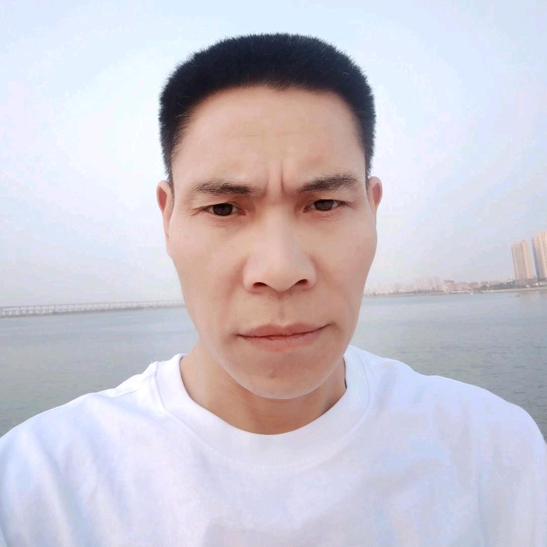 飞老大晚8点准时开播