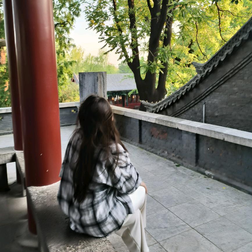 佳佳是个小可爱