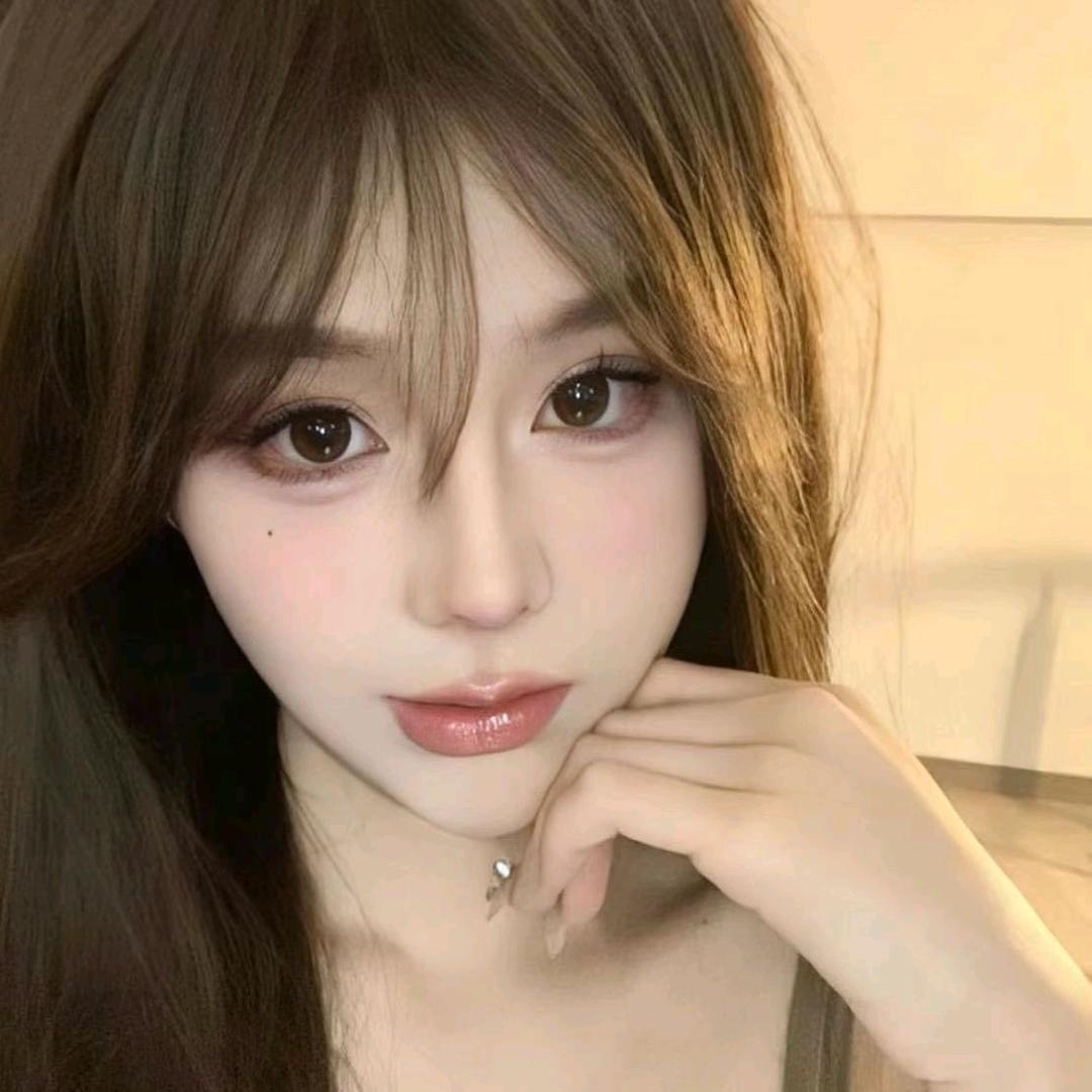 小妖精爱吃草莓🍓