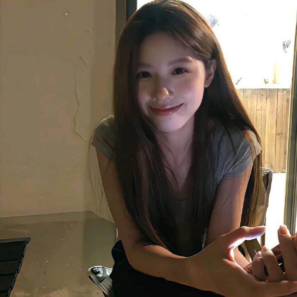 小新.