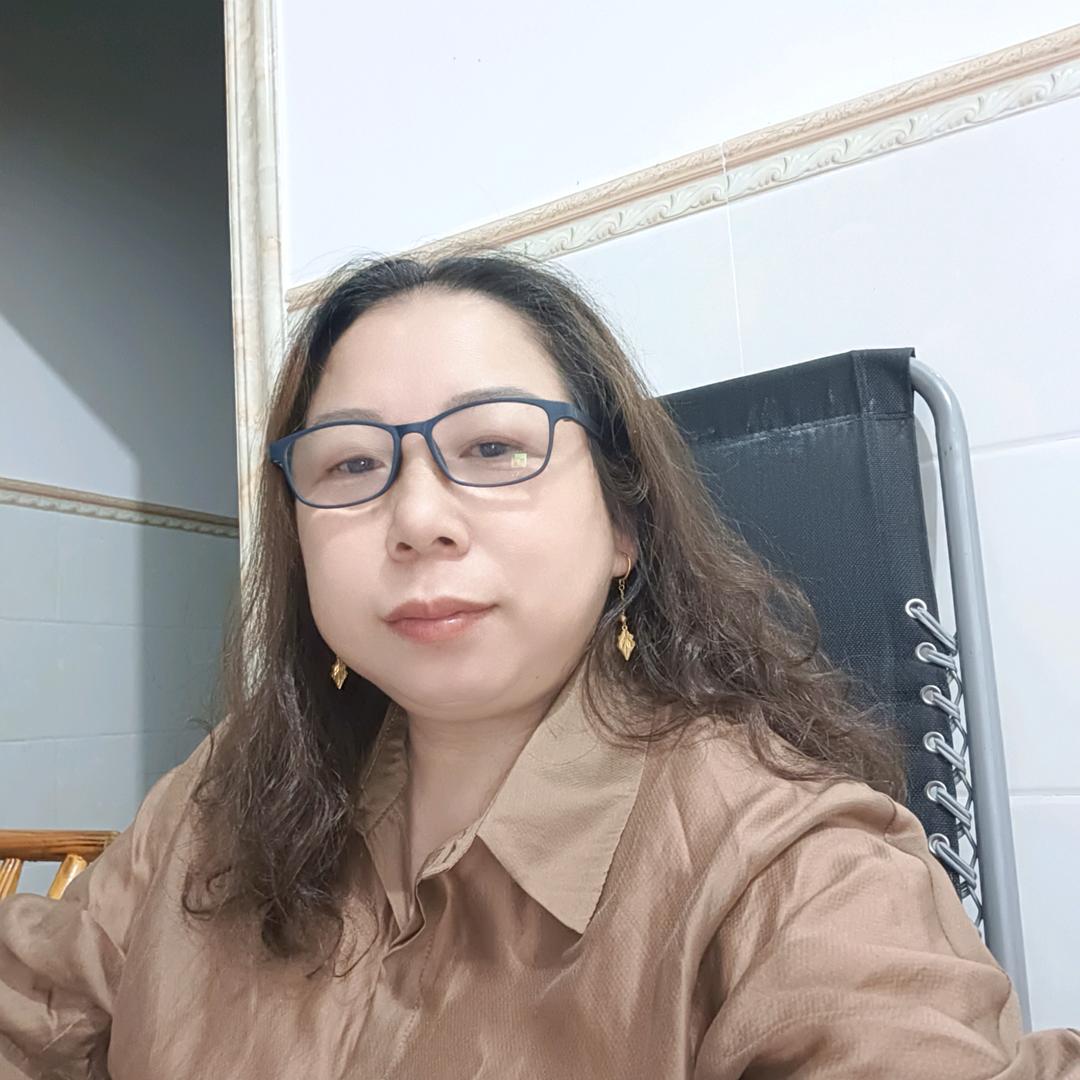 邓秋英