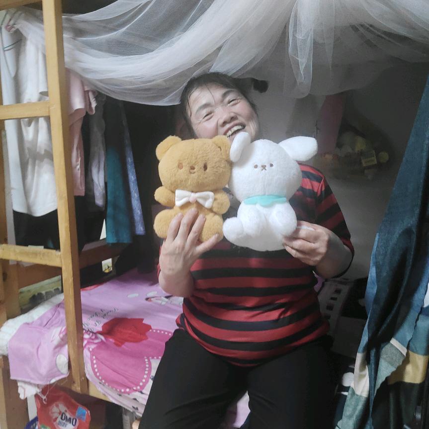 我是一个70后看孩子的宝妈，感谢管房的平