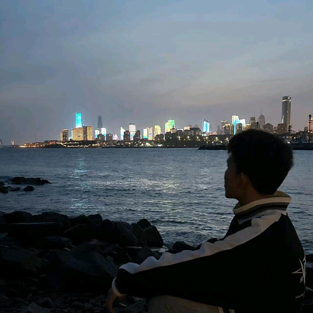 ForeverLi🚩了（鑫学生永远）