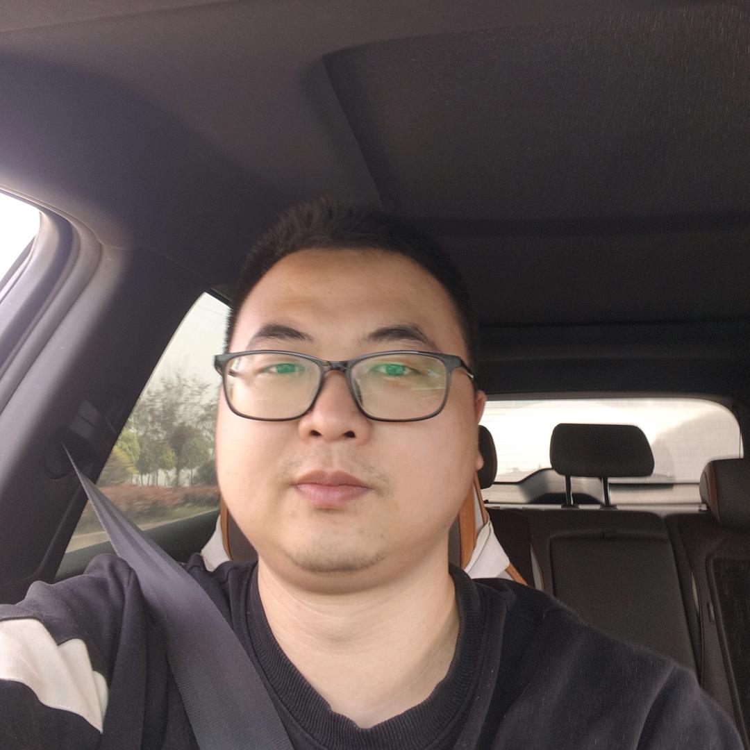 在眉山开犬舍的小陈(龙腾犬舍)