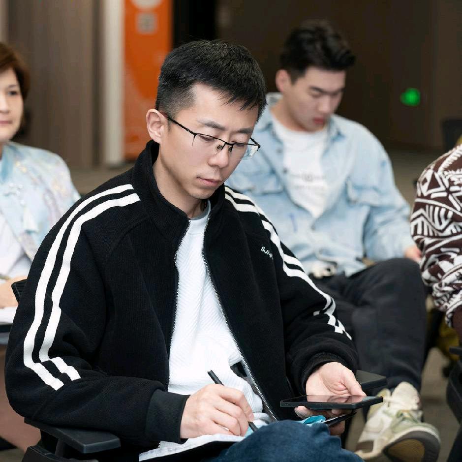 兰州谢哥～怡人美容