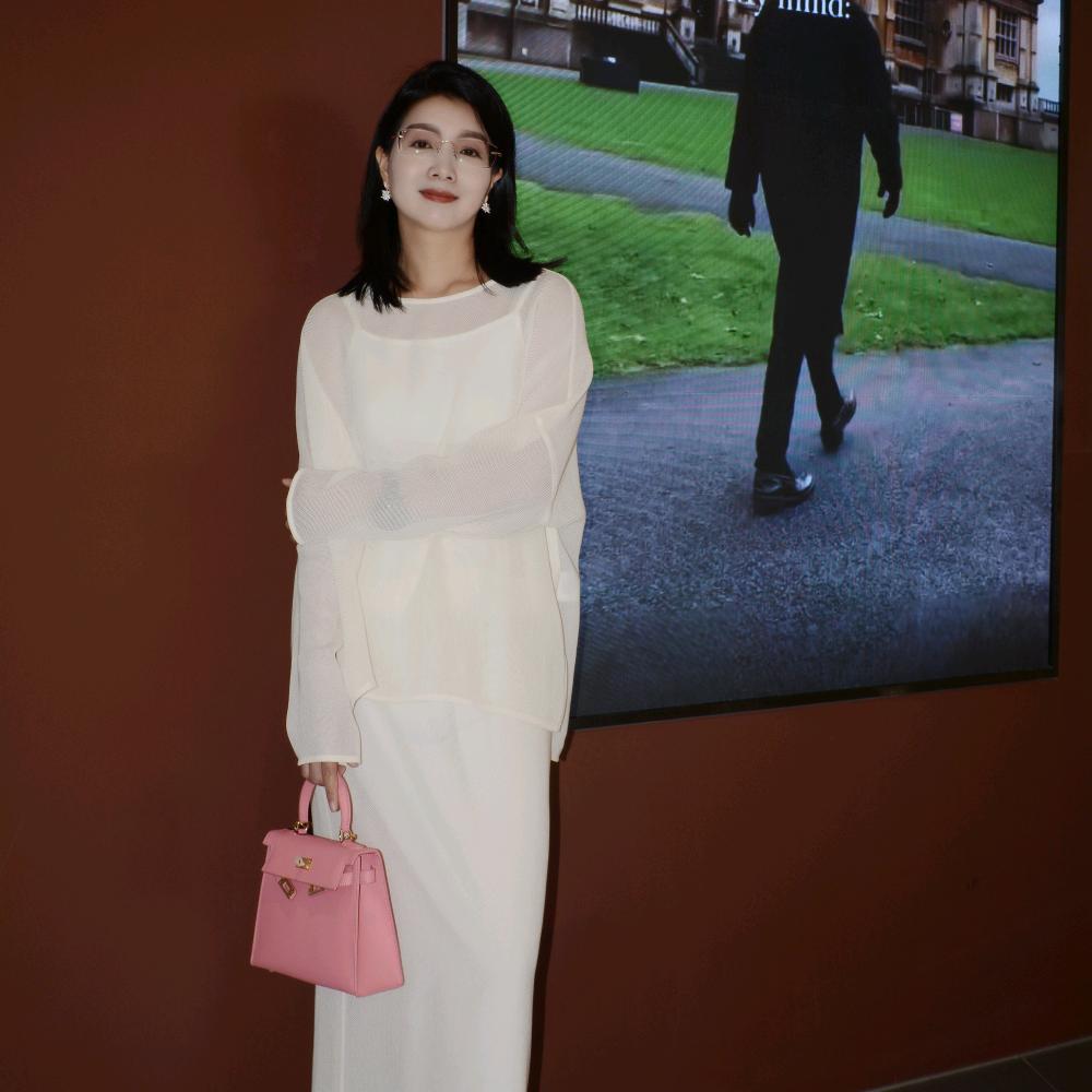 斓曦（不私聊）