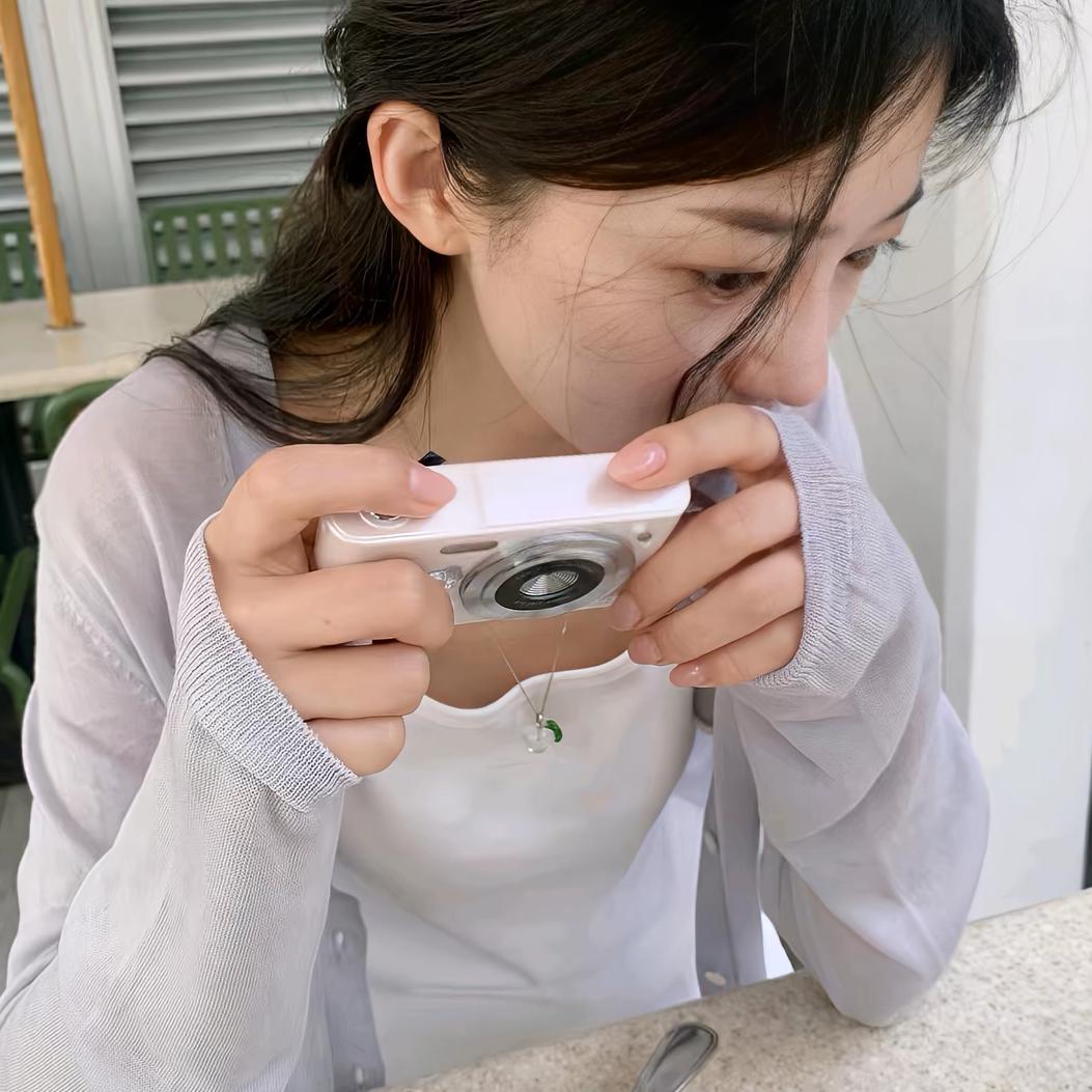 六六.