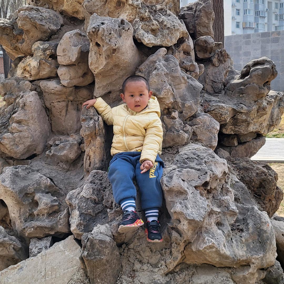 平乡县超旭电容器。接受定做