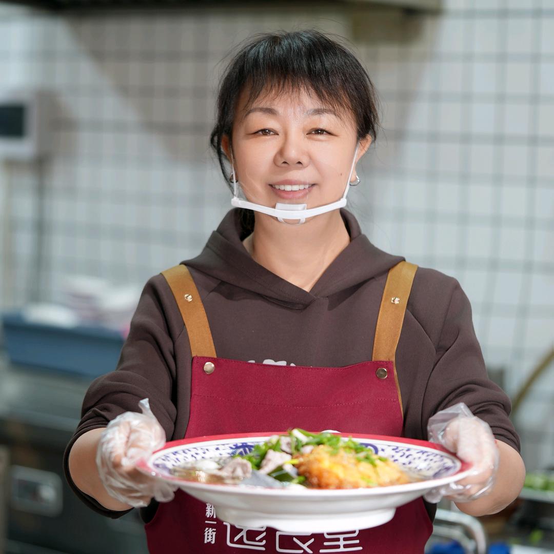 逸食堂–杨姐