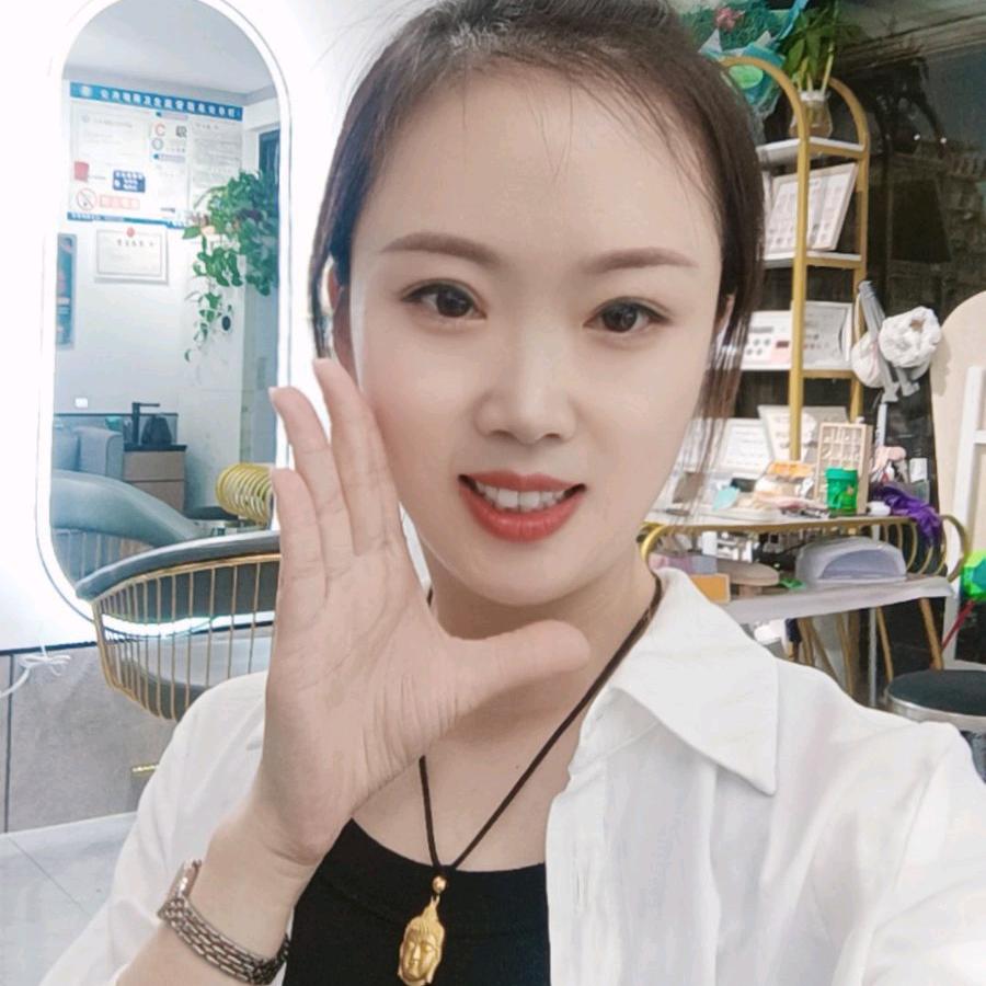 @李小萌儿