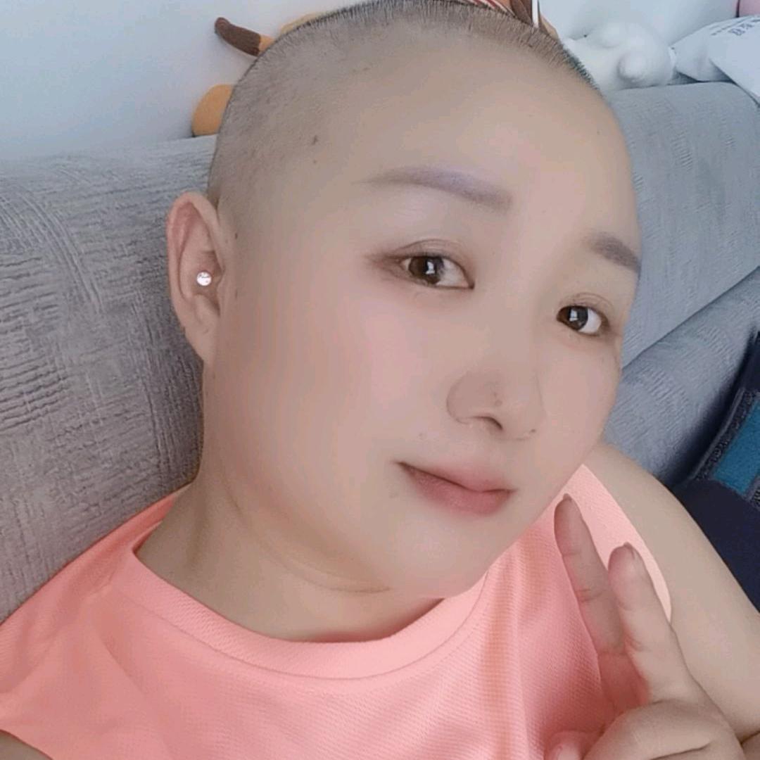 酒窝上的奶油