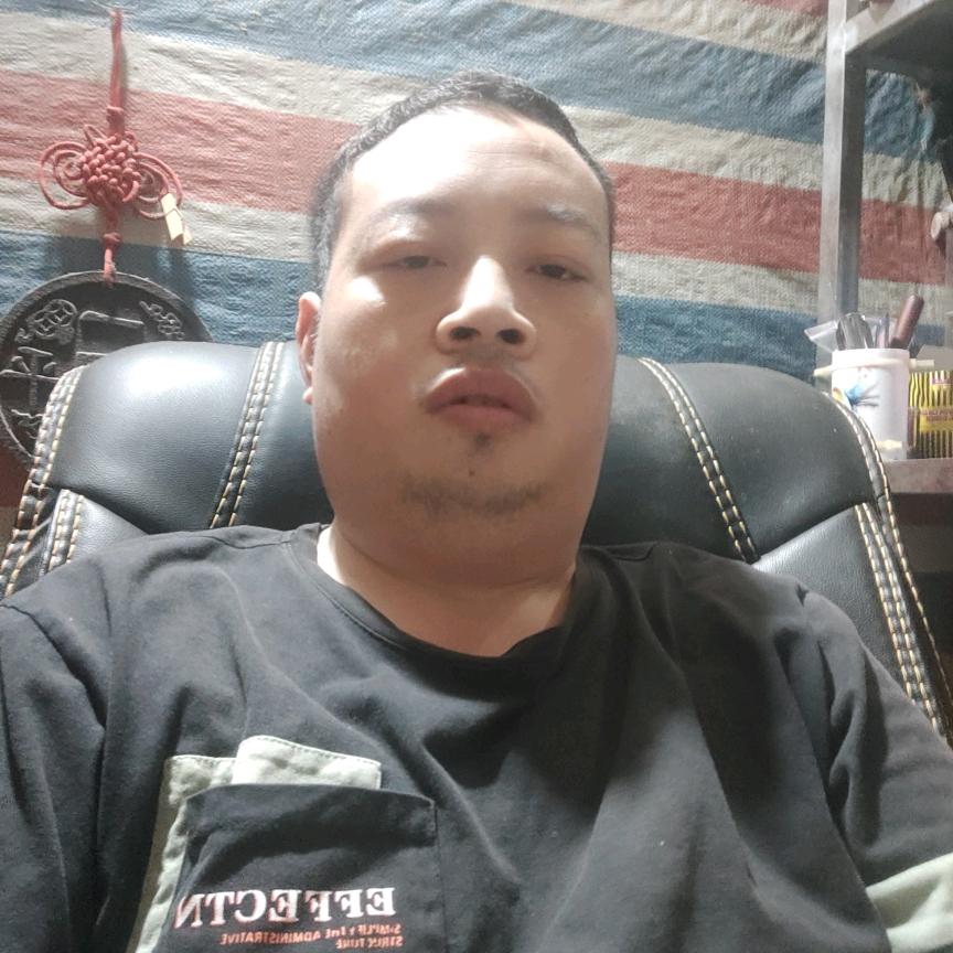翔程毛织大码女装和孕妇装工厂