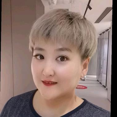 新泰中景三色装饰袁冰冰