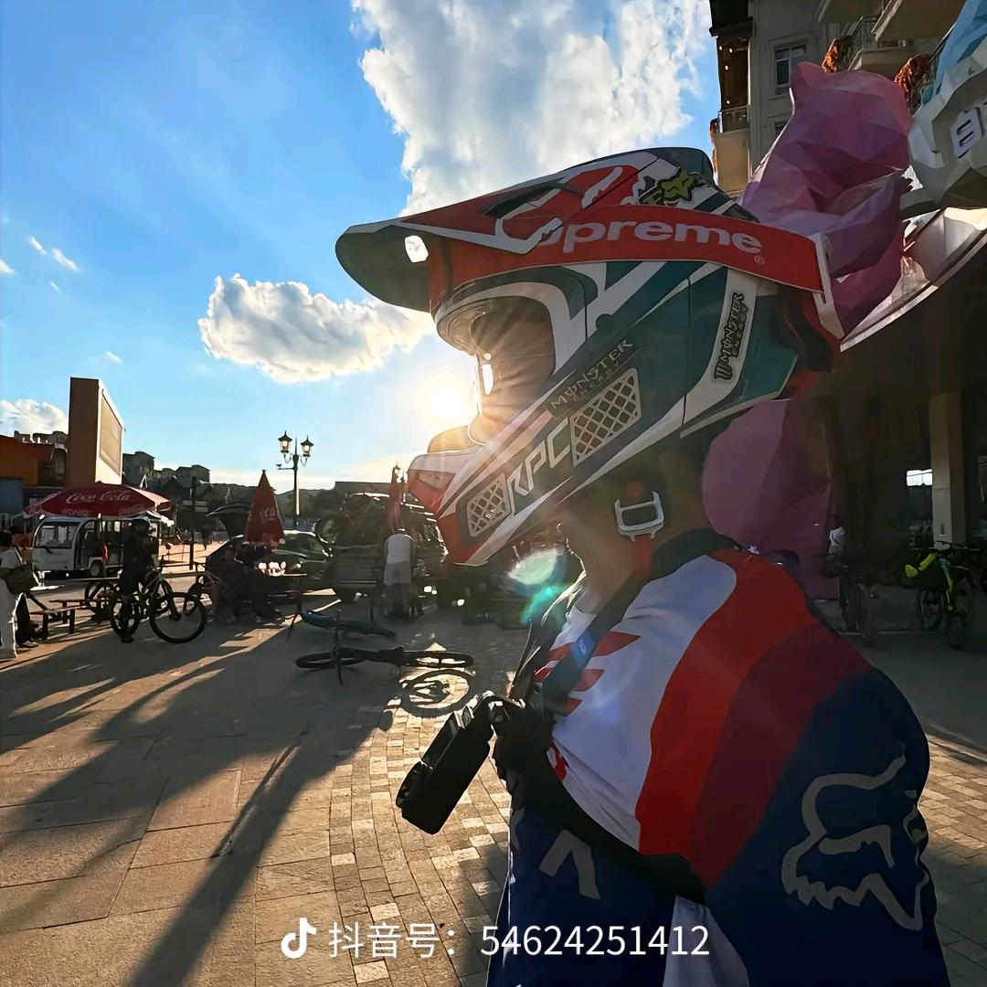 摔车不摔志（突破100万粉丝）