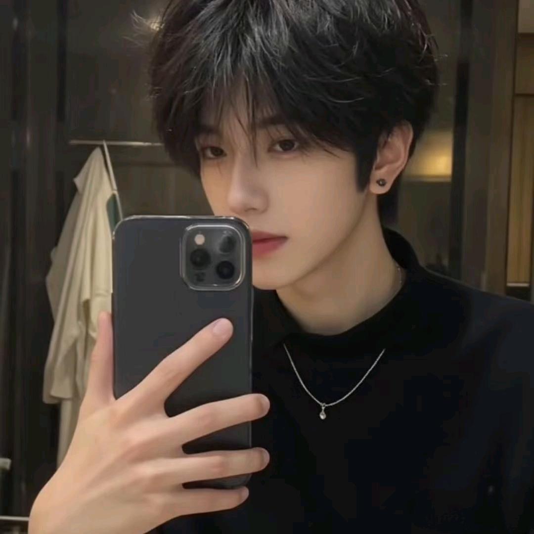 逆光👑安安👑栗子