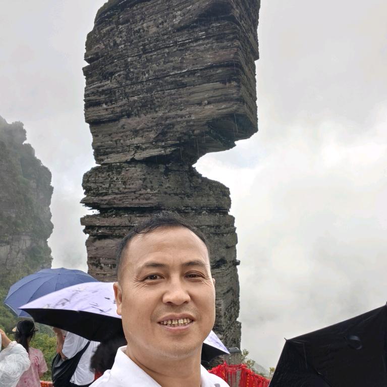 雄霸烨芳