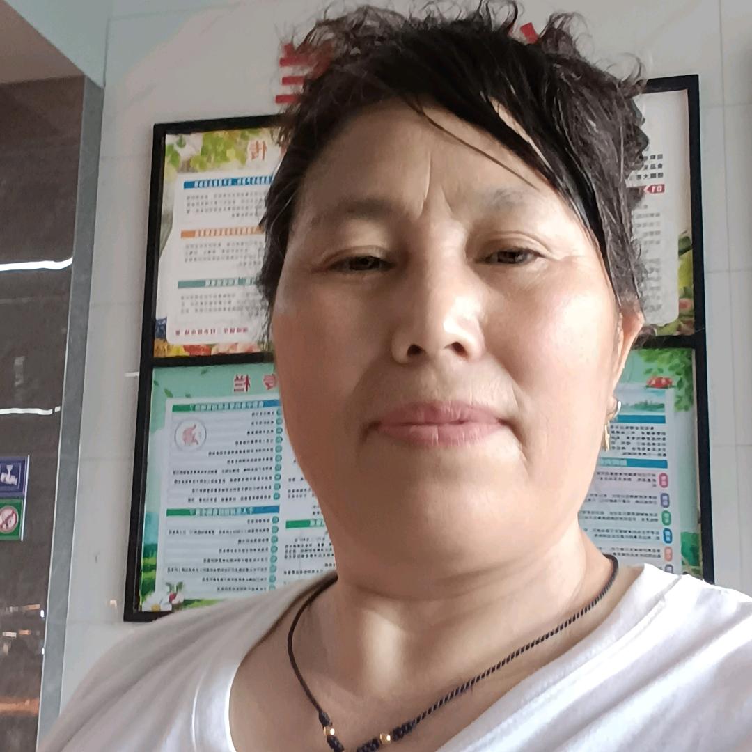 梅花姐，中午十二点开播