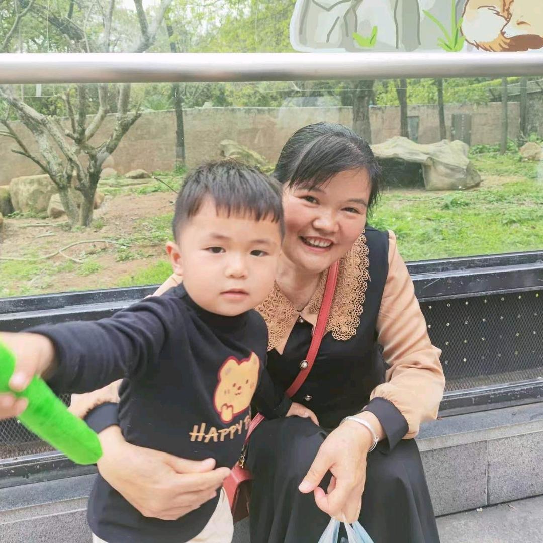 用户9038266771795秀敏