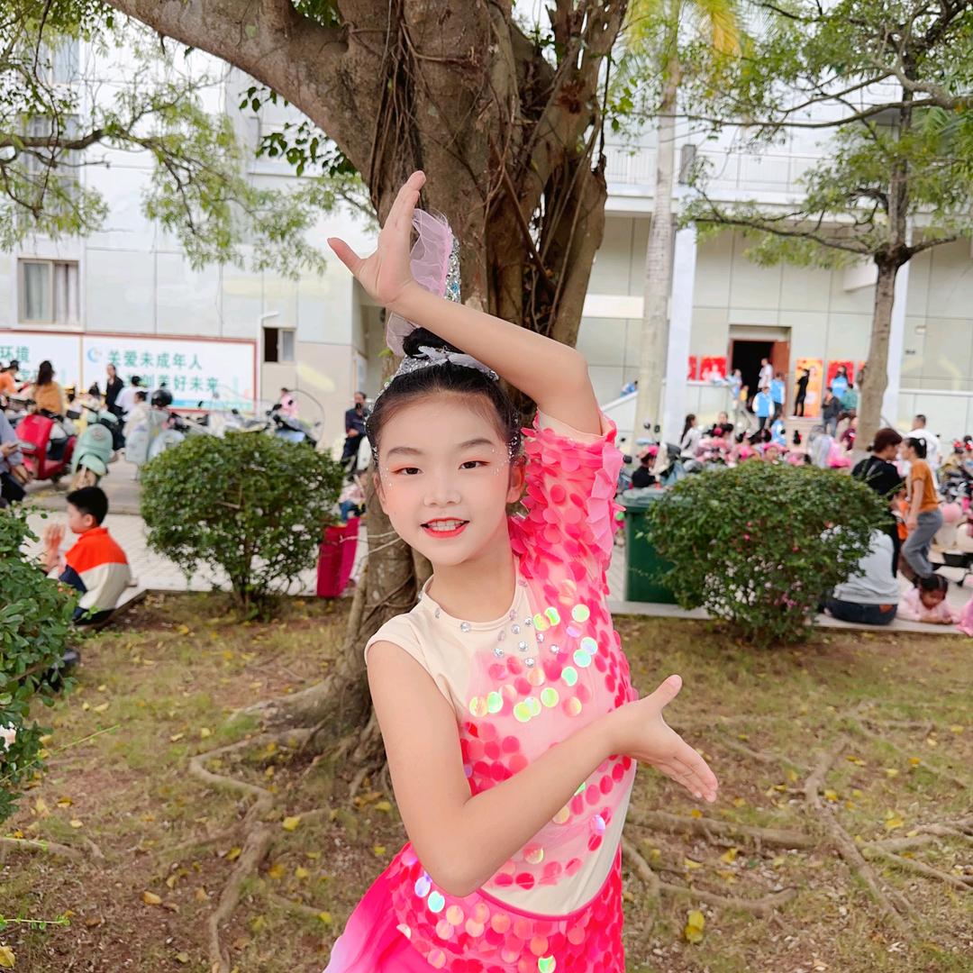 杰婧全力，箐天有雨