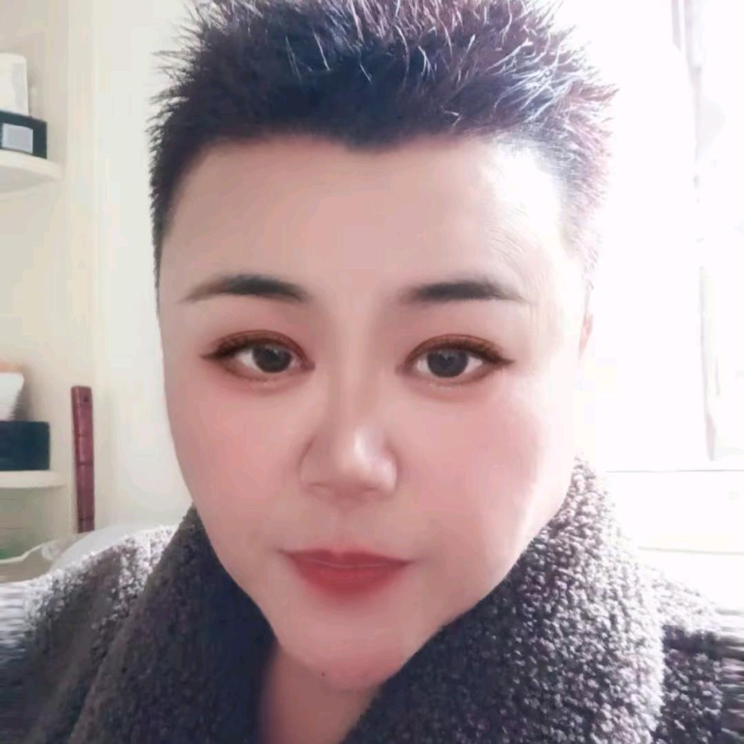 褚玲龙凤喜艺术摄像团队