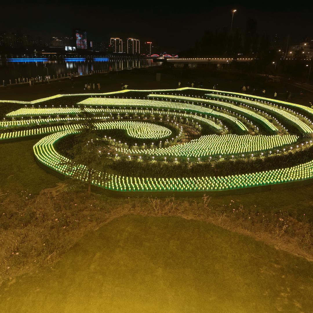 小彤