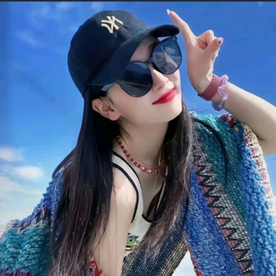 揭兴便利店(四季时尚荟店)dfsg296dfh52tgd直播号