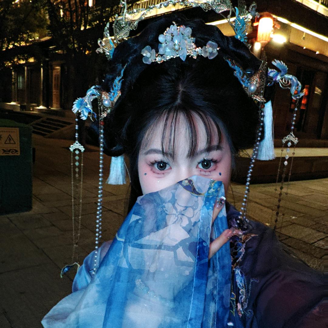 爱恋珠宝小何（五堰时代广场店）