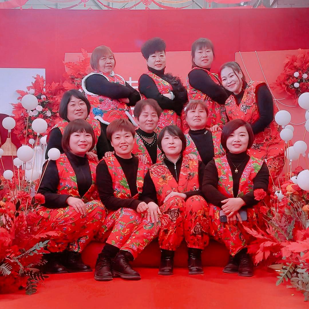 俏媳妇儿鼓舞队（俊华）