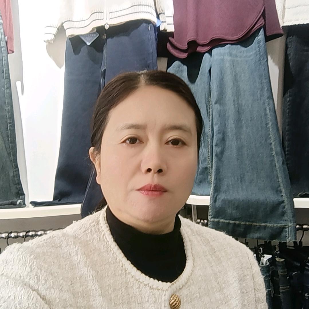 阜阳中鑫商业街欧尚女装