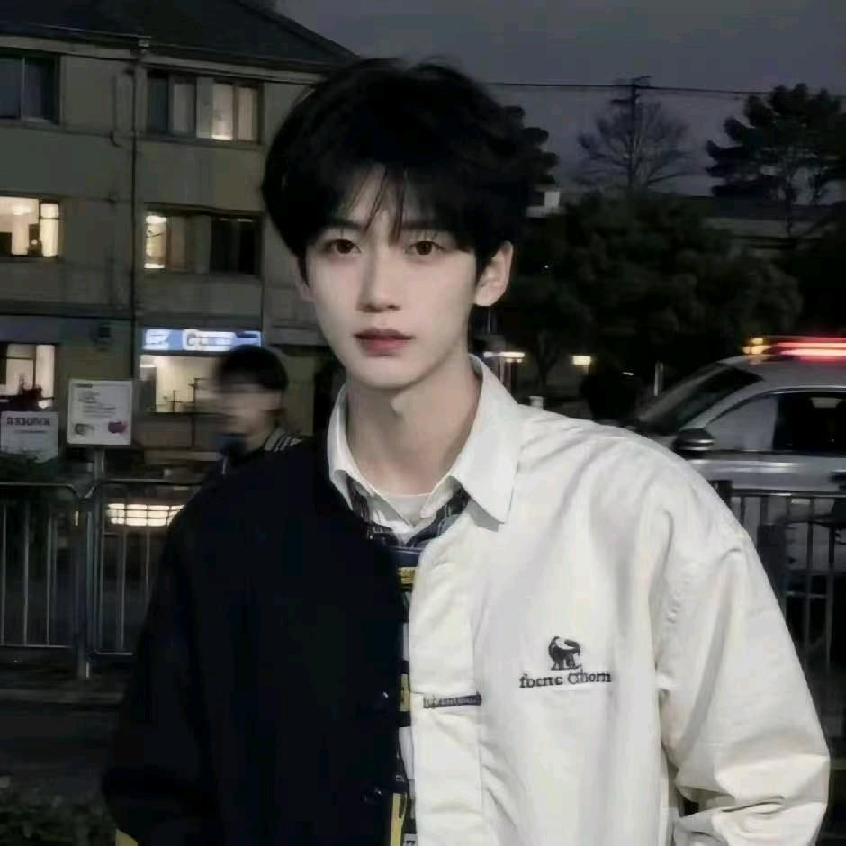 俊~