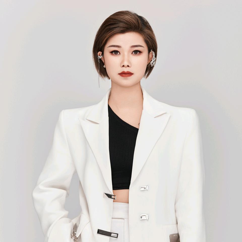 素颜美肌_晓罗