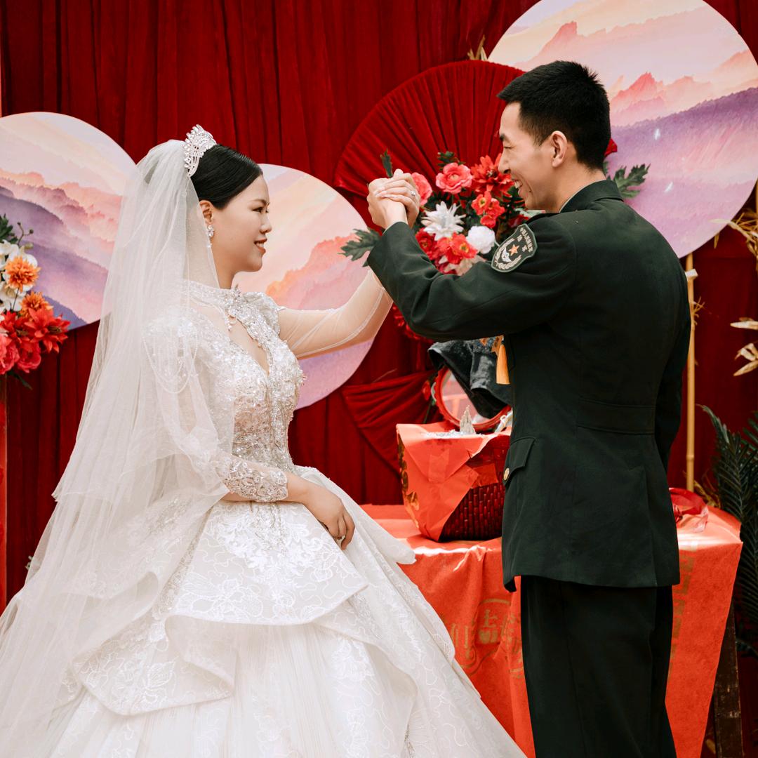 霞霞吖（请勿连赞）