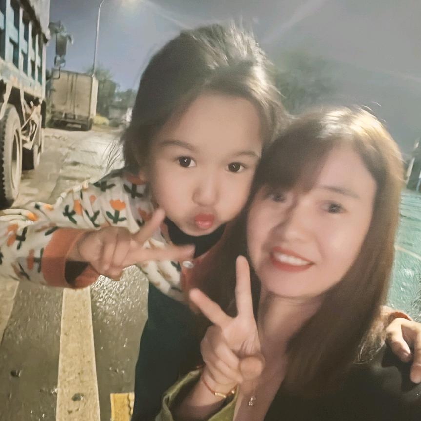 郝👸🏻小🐖五
