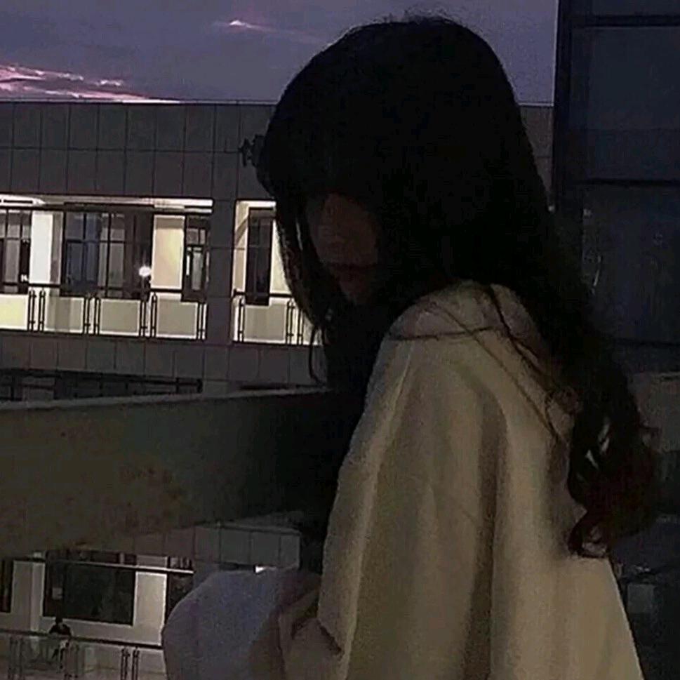彩月