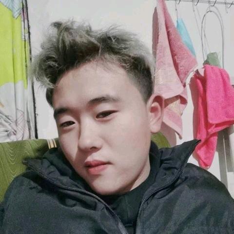 李佳诺