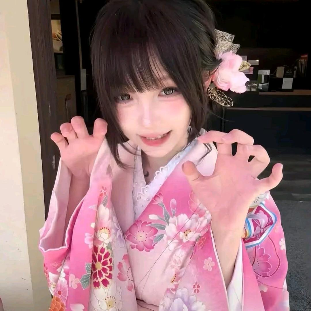 你烦个香蕉菠萝球-