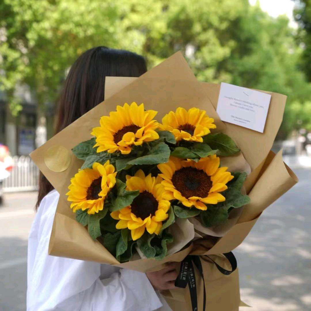 oヤ余生及你゛头像