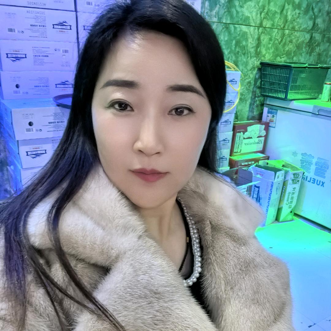 奔放的小迪妈妈。