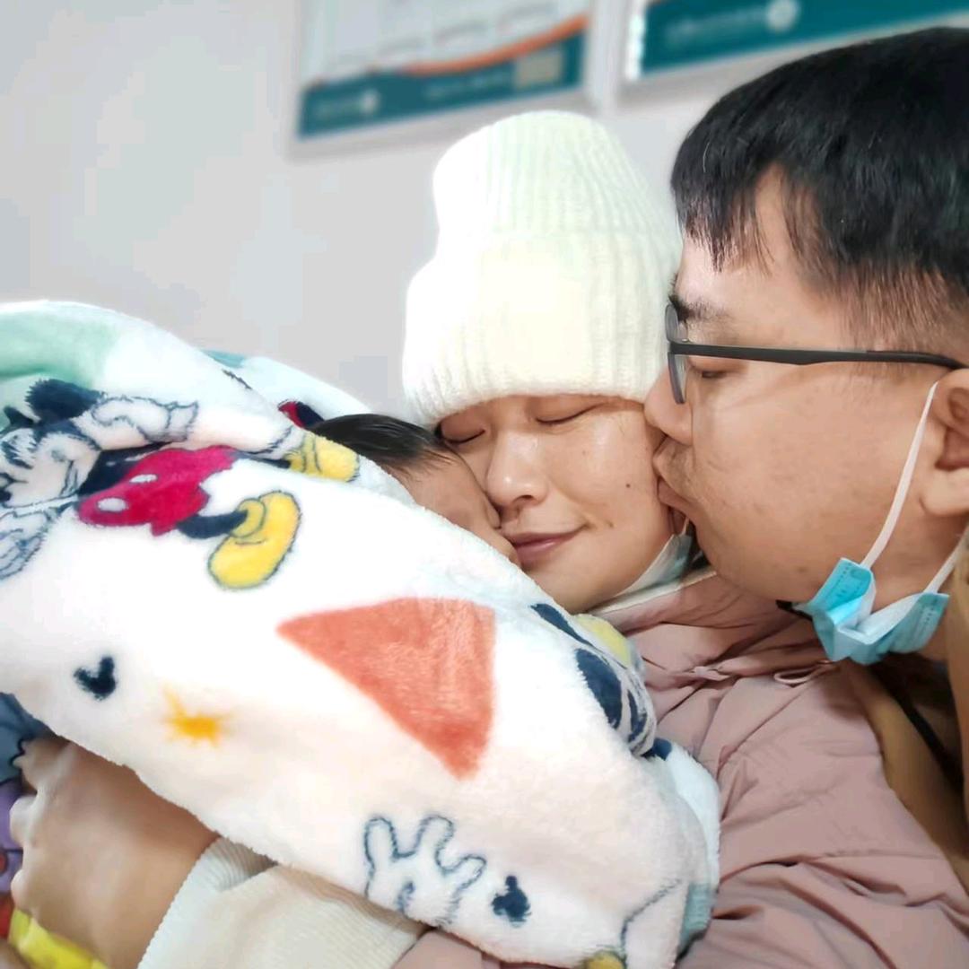 🐇🐇傻丫头傻小子🐇🐇刘阳照射