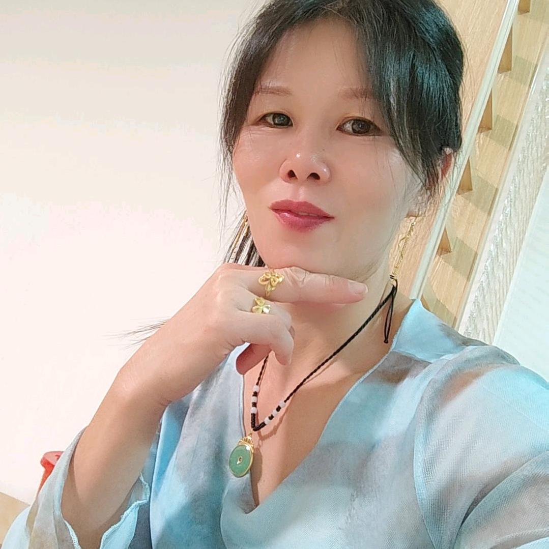 英不离不弃《私信不回看主页》