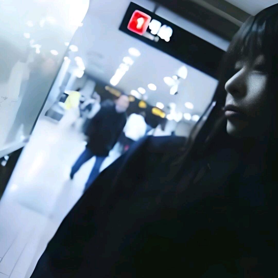 皇堕y