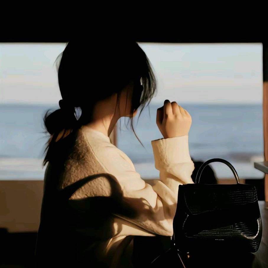 自由化妆师-赵姐姐❤️ (昭通)